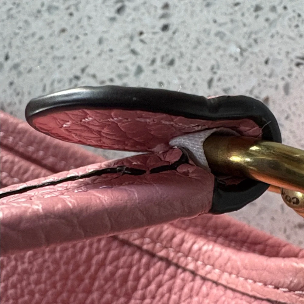 COACH NWOT Pebble Leather Cary Shoulder Bag in Bubblegum - Picture 10 of 12